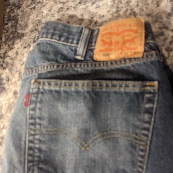 Levi’s 559 42x30 - Picture 2 of 6